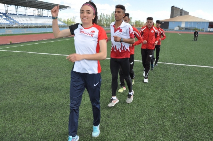 Karslı Atlet Romanya’da Balkan Şampiyonu Oldu