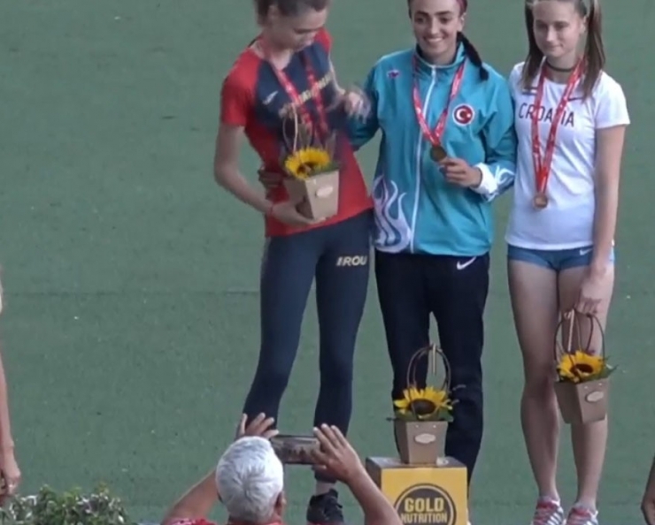 Karslı Atlet Romanya’da Balkan Şampiyonu Oldu