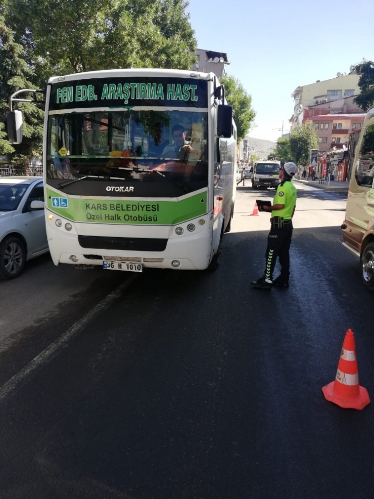 Kars’ta Trafik Denetimleri Sürüyor