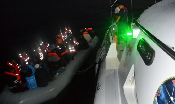 Kuşadası Körfezi’nde 34’ü Çocuk 58 Kaçak Göçmen Yakalandı