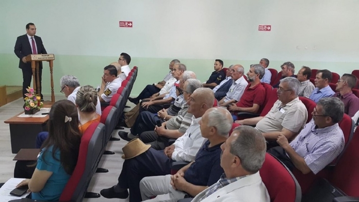 Pazaryeri’nde Muhtarlara Bilgilendirme Eğitimi