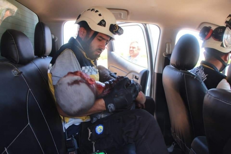 Rus Ve Suriye Uçakları İdlib Civarını Bombaladı: 3 Ölü