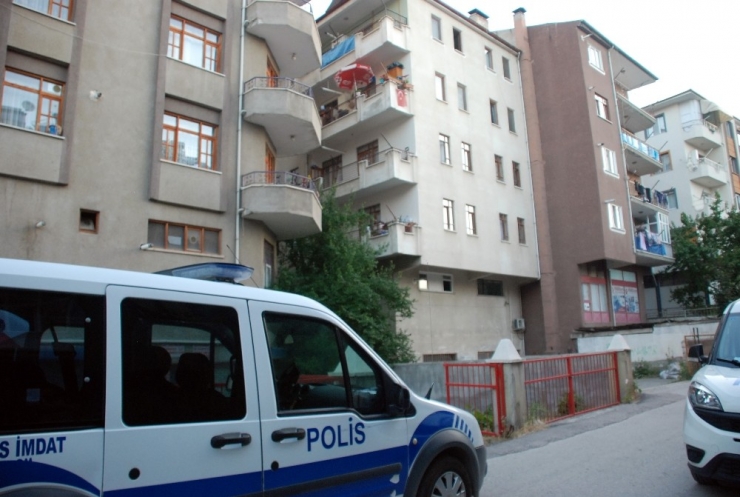 Balkondan Düşen Çocuk Öldü