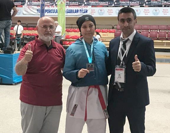 1 Altın, 1 Gümüş Madalya Kazandılar