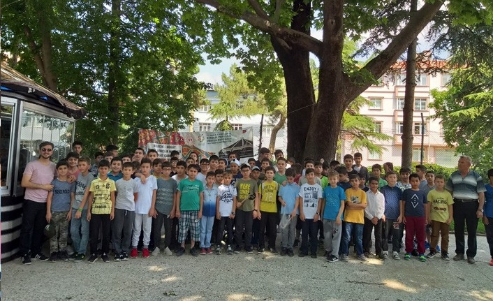Yaz Kur’an Kursu Öğrencilerinin Tarih Gezisi