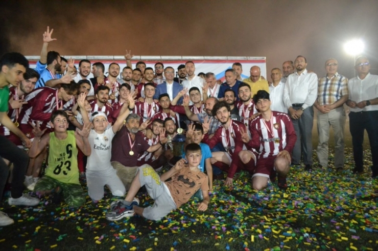 42. Kemah Köyleri Dostluk Turnuvası Sona Erdi