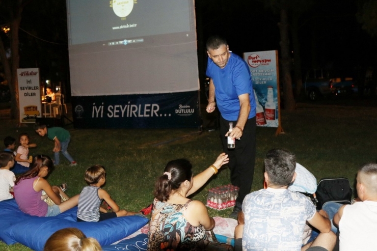 Açık Hava Sinema Günlerinde Kemal Sunal Anıldı