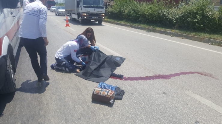 Otomobilin Çarptığı Yaya Hayatını Kaybetti