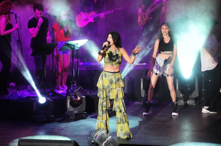 Uluslararası Bursa Festivali Hande Yener Konseriyle Son Buldu