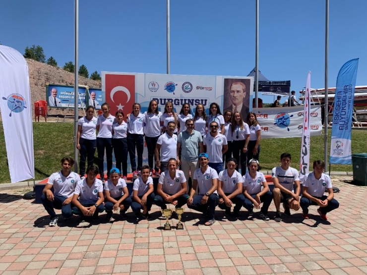 Bursalı Kanoculardan 25 Madalya
