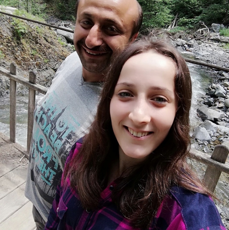 Elinden Cep Telefonunu Alan Eşine Kızıp Evini Terk Eden 2 Aylık Hamile Kadından 12 Gündür Haber Alınamıyor