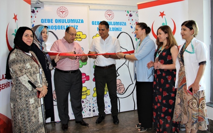 Şehir Hastanesinde ‘Gebe Okulu’ Hizmete Girdi