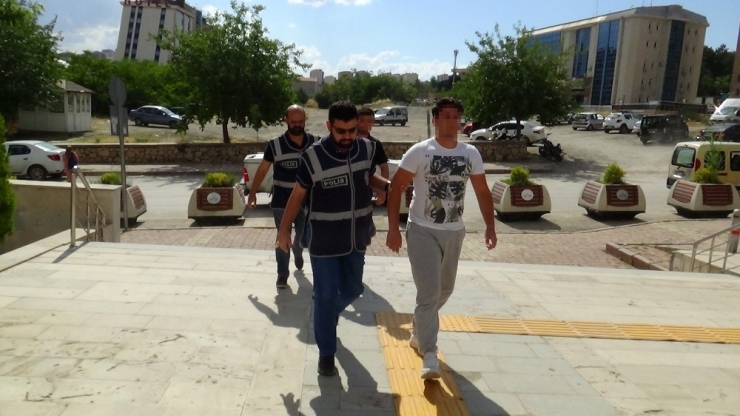 Elazığ’da Fetö Operasyonu: 2 Şüpheli Adliyeye Sevk Edildi