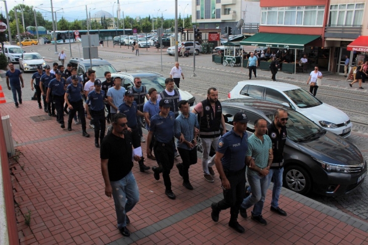 Fetö’den Gözaltına Alınan Askerler Adliyeye Sevk Edildi