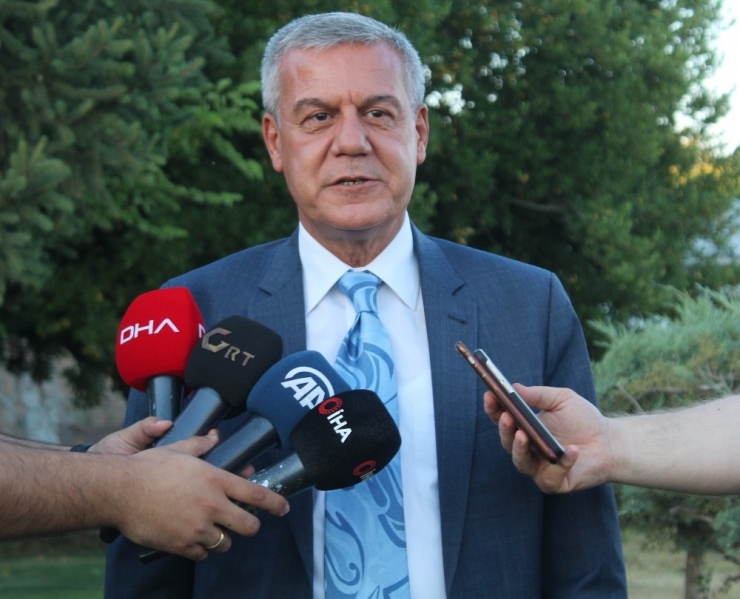 Borçlu Kulüpler Kadar Borçsuz Kulüpler De Transferde Zorlanıyor