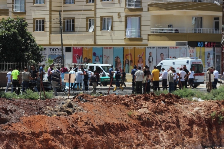 Reyhanlı’da 3 Kişinin Öldüğü Patlamanın Ardından İnceleme Sürüyor