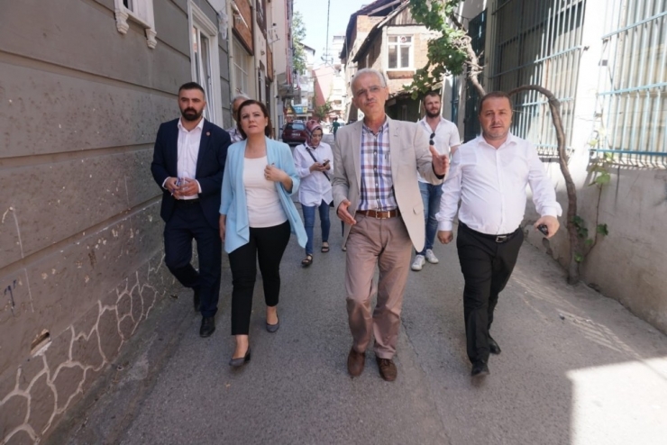 Başkan Hürriyet, Esnafla Bir Araya Geldi