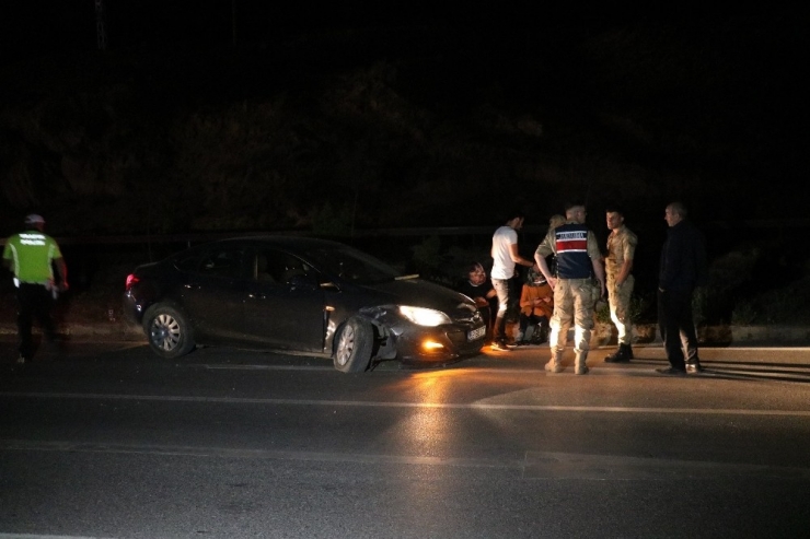 Sivas’ta Trafik Kazası: 3 Yaralı