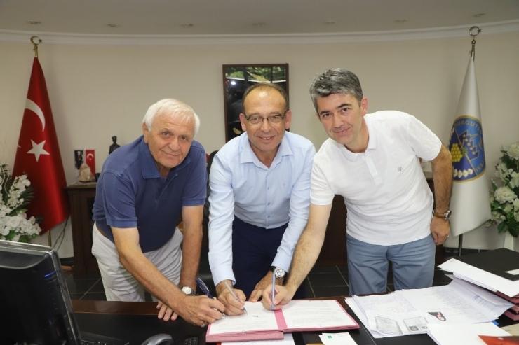Neriman Gürel Sağlık Ocağı’nda Protokol İmzaları Atıldı