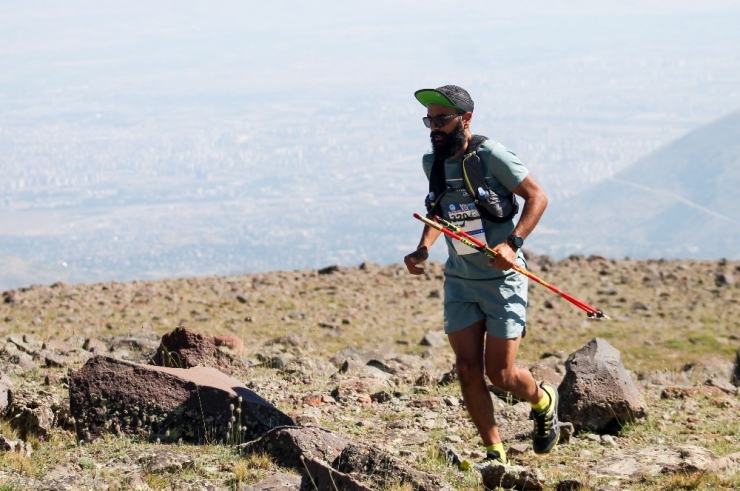 Uluslararası Erciyes Dağ Maratonu Başladı