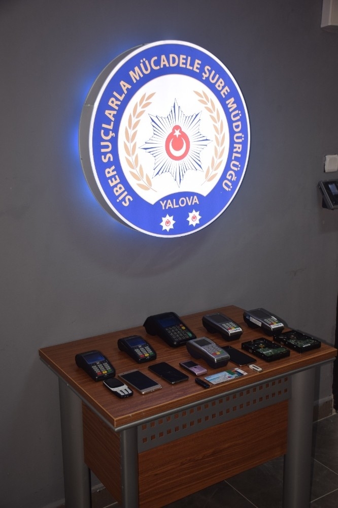 Müşterilerin Kart Bilgilerini Kopyalamak İçin Lokanta Açtılar