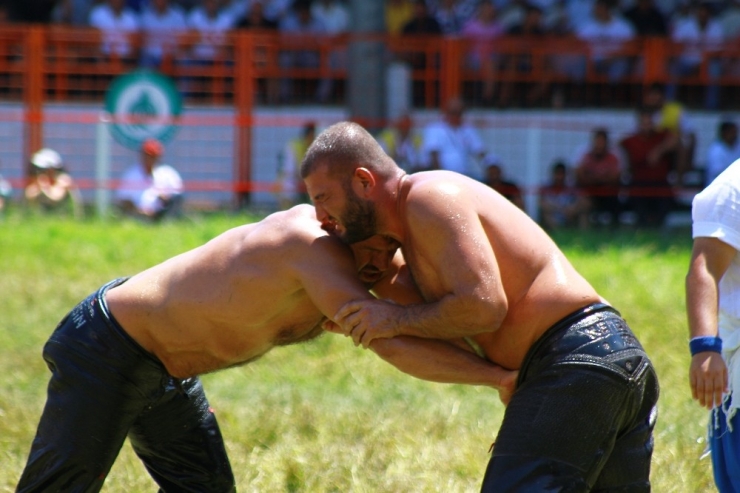Başpehlivanlar Kırkpınar’da Kıran Kırana Güreşti