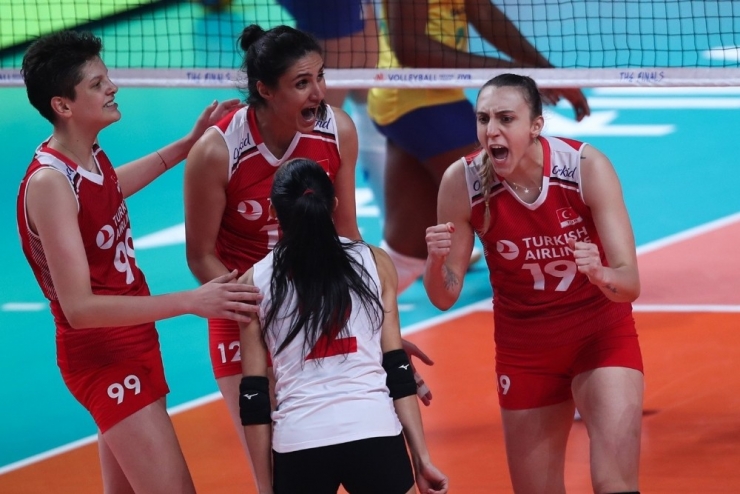 Filenin Sultanları, Milletler Ligi Yarı Finalinde Brezilya’ya Yenildi