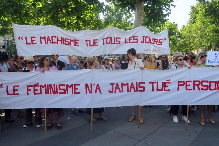 Kadına Şiddet Paris’te Protesto Edildi