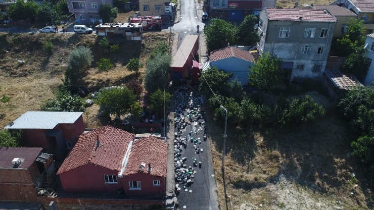 Park Halindeyken Freni Patlayan Tır Evin Duvarına Çaptı: 1 Yaralı