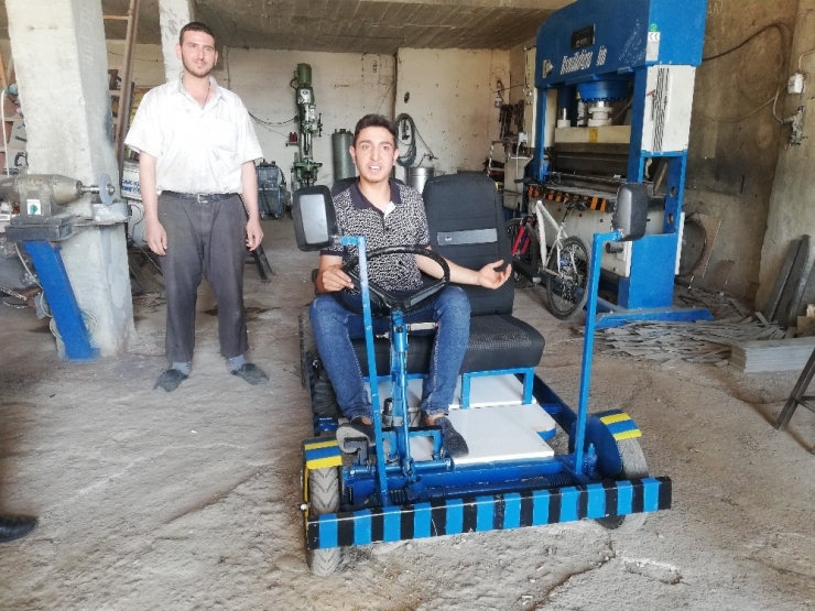 17 Yaşındaki Genç, Mardin’in İlk Yerli Otomobilini Yaptı