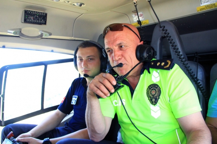 Helikopter İle Trafik Denetimine Gittiler, Orman Yangını İle Karşılaştılar