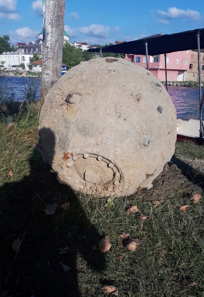 Kocaali’de Deniz Mayını Bulundu