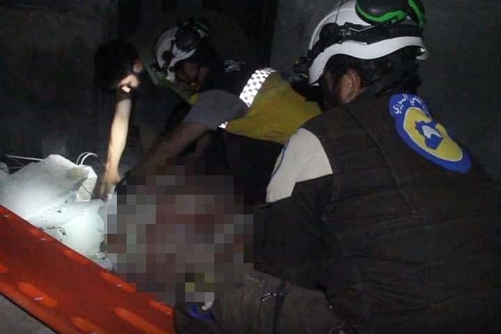 Suriye Savaş Uçakları İdlib’te Muhambel Köyünü Bombaladı: 10 Ölü