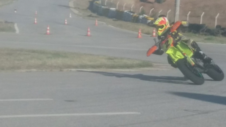 Uşak’ta Süpermoto Heyecanı Başladı