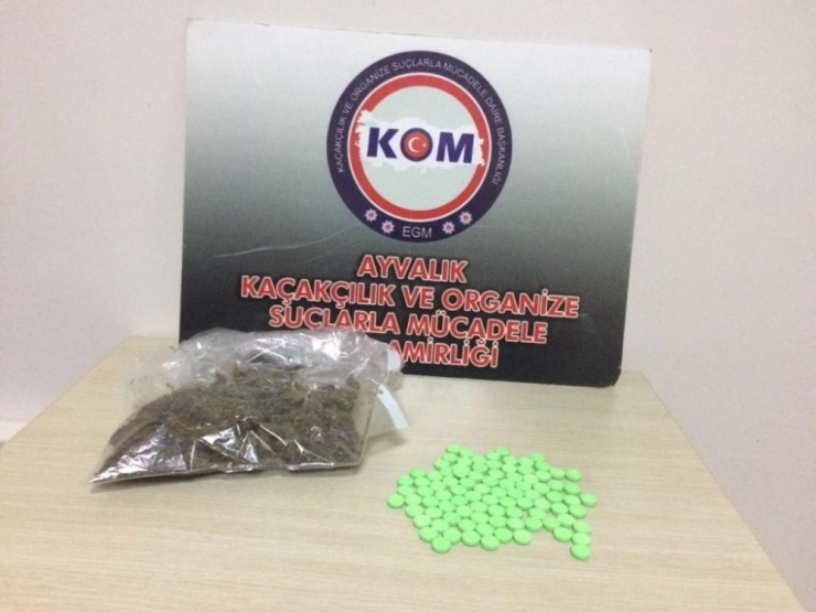 Otomobilin Benzin Kapağının Altında Uyuşturucu Sevk Eden 2 Kişi Yakalandı