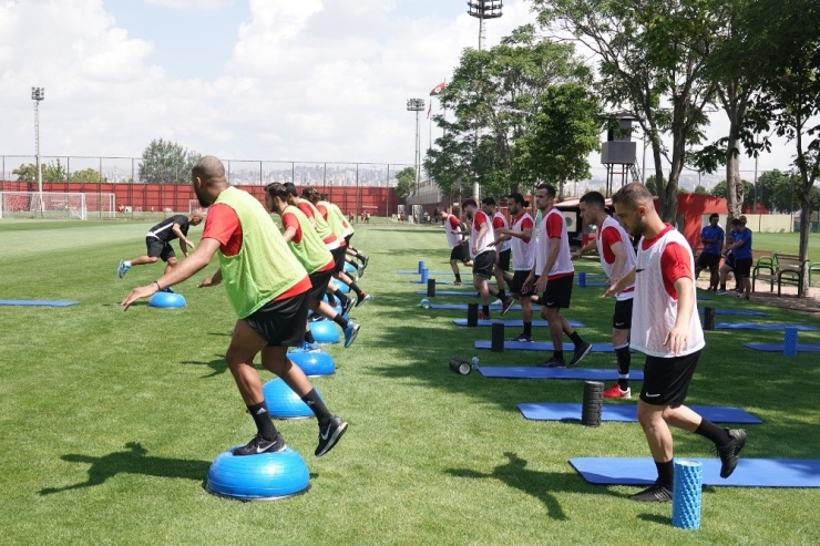 Gençlerbirliği İlk Etabı Tamamladı