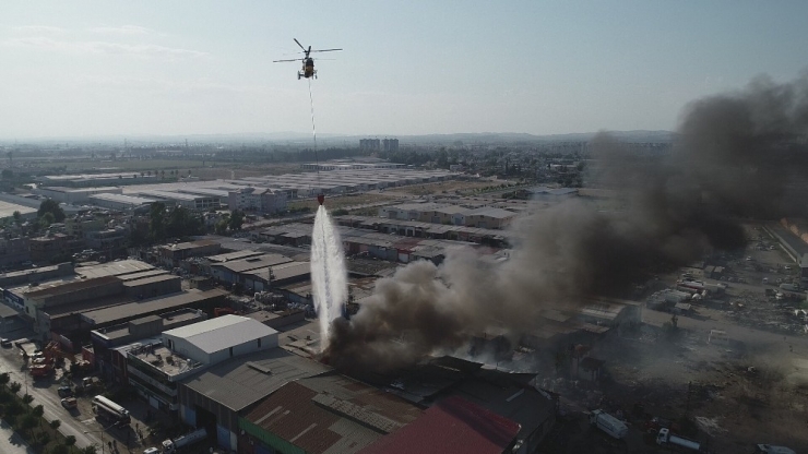 Geri Dönüşüm Fabrikasındaki Yangına ‘Toma’ Takviyesi