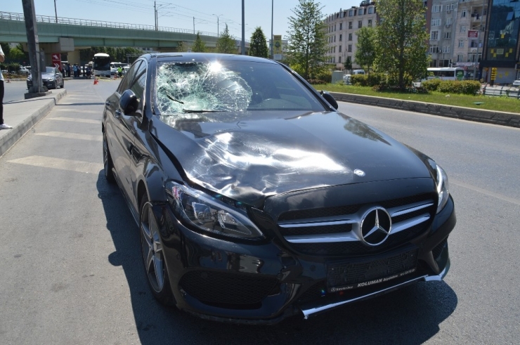 15 Temmuz Demokrasi Otogarı Girişinde Feci Kaza: 1 Ölü, 1 Yaralı