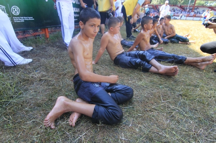 2019 Kırkpınar Yağlı Güreşleri’nde Final Güreşleri Başladı