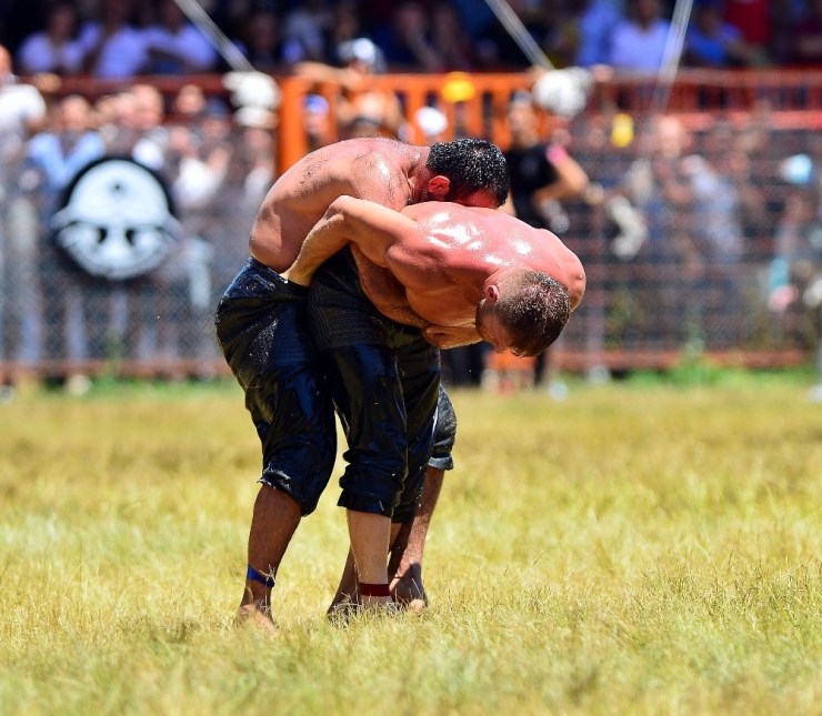 ‘Sarı Fırtına’ Kırkpınar’a Veda Etti