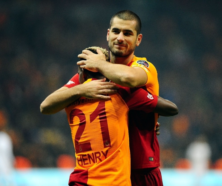 Göztepe Zorluyor, Ghilas Gitmiyor