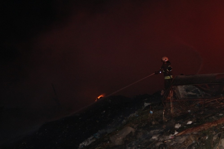 İzmir’de Yangın Paniği