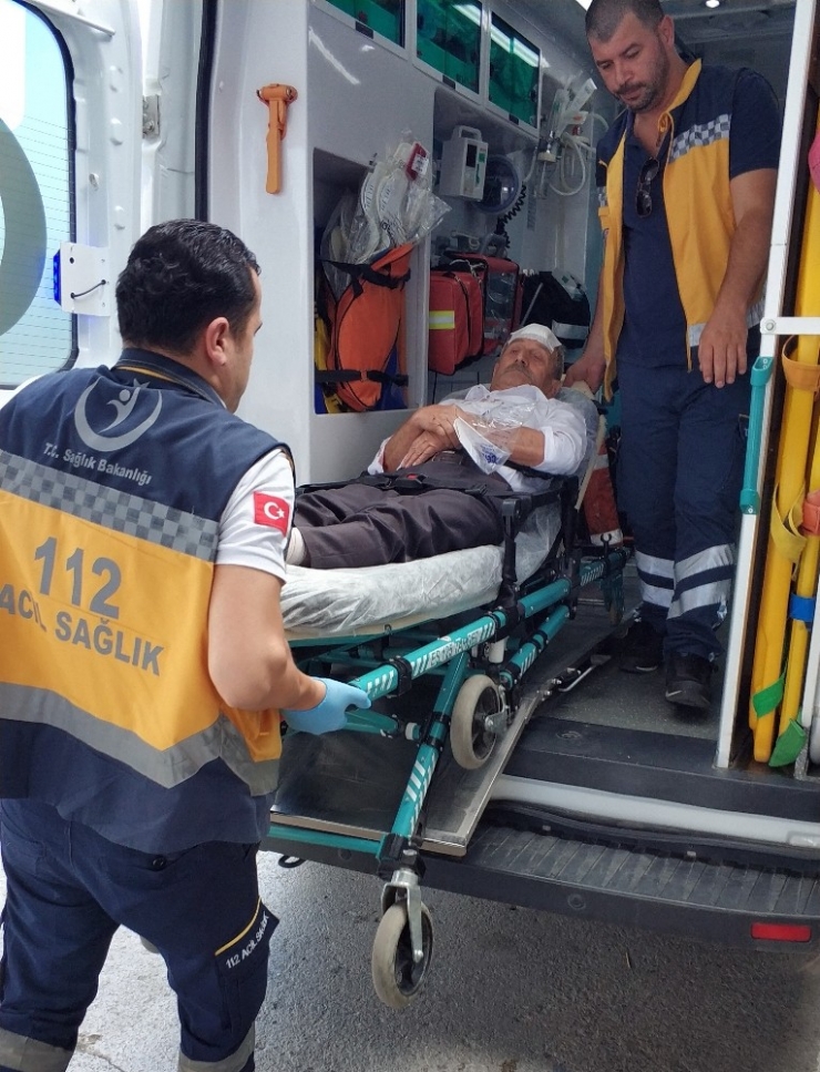 Düğünden Dönerken Kaza Yaptılar: 16 Yaralı