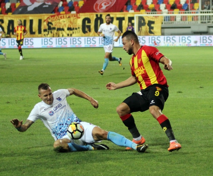 Göztepe Zorluyor, Ghilas Gitmiyor