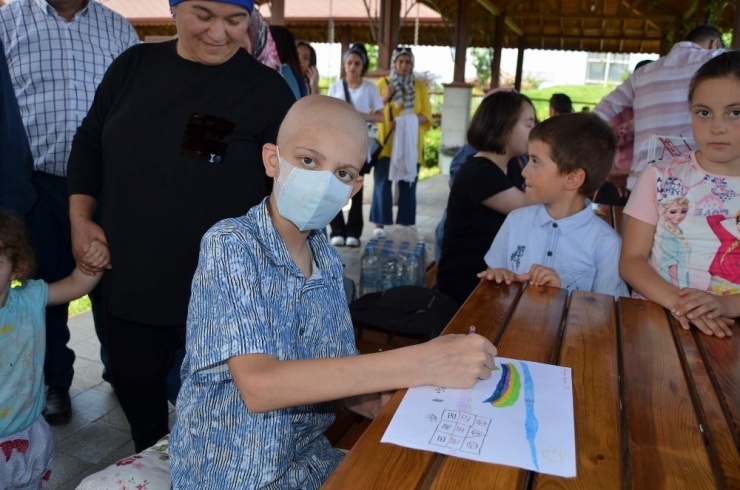 Hayallerindeki Hastane Bahçesini Çizdiler