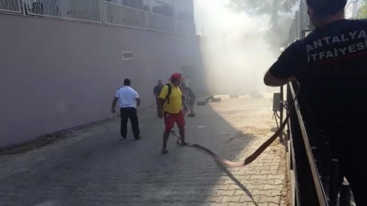 Oteldeki Yangın Ucuz Atlatıldı