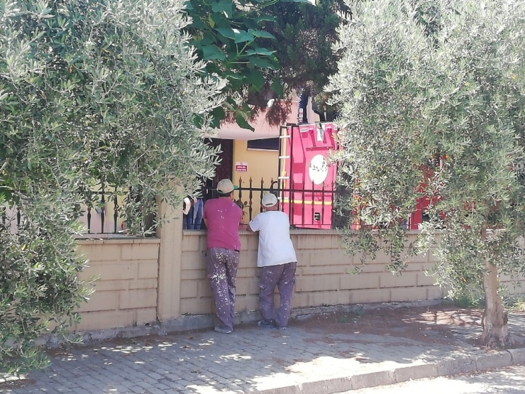 Aydın’da Fabrika Yangını; Zehirlenen Bir Kişi Hastaneye Kaldırıldı