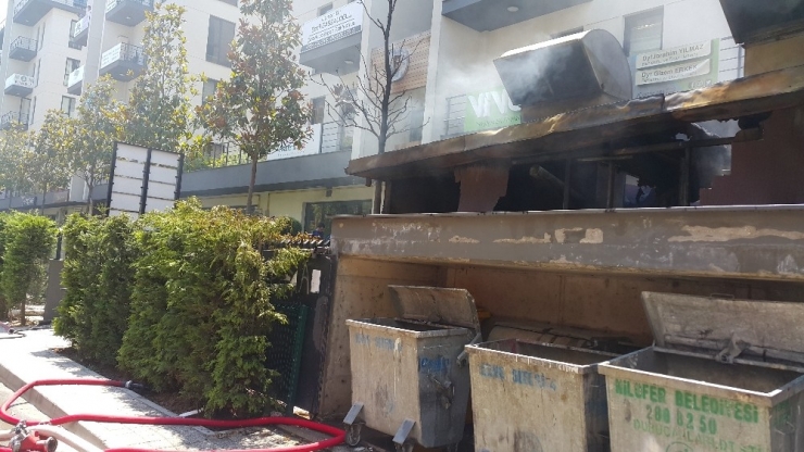 Lüks Sitede Korkutan Yangın