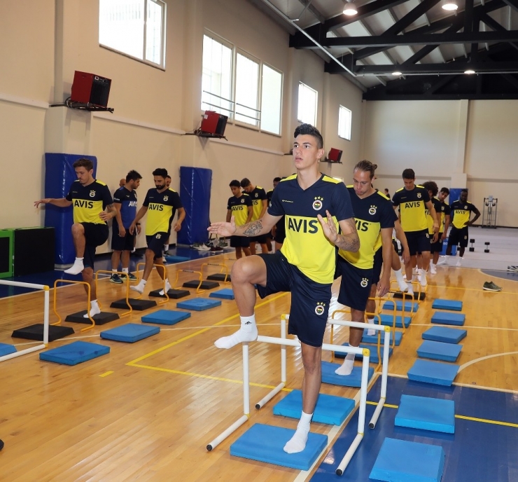 Fenerbahçe Hazırlıklarını Sürdürdü