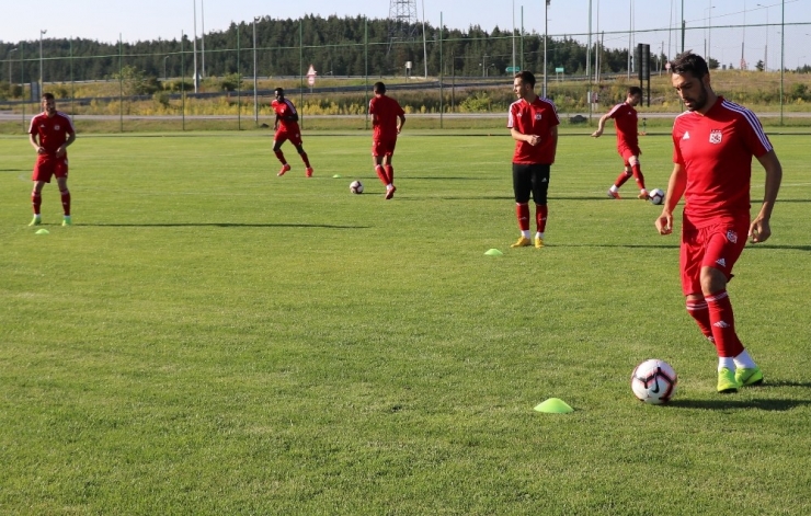 Sivasspor, Yeni Sezon Hazırlıklarına Devam Ediyor